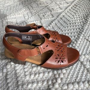SAS Sunburst Heel Ankle Strap Dress Sandals Size 5.5